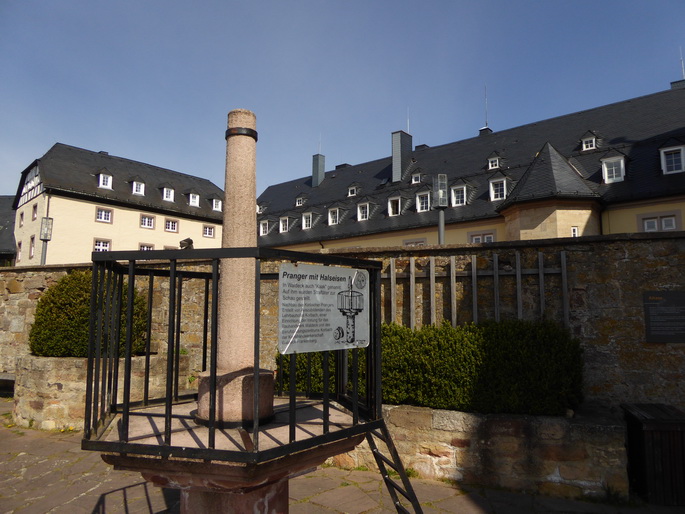 Edersee  Schloss Waldeck Folter
