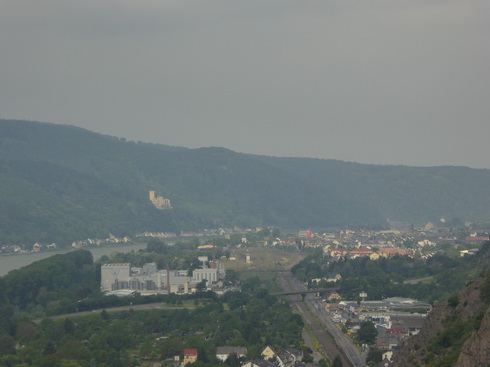 Von  Rüdesheim am Rhein nach Braubach Marksburg 