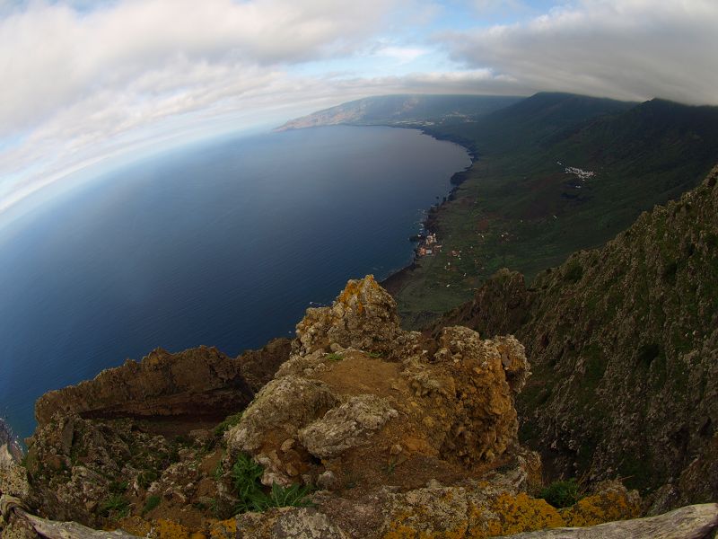 Mirador Bascos Blick runter Pozo de la Salud Blick in die Caldera El Golfo
