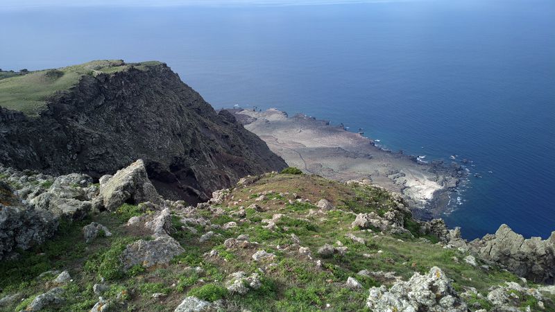 Mirador Bascos Blick runter Pozo de la Salud Blick in die Caldera El Golfo sabinosa