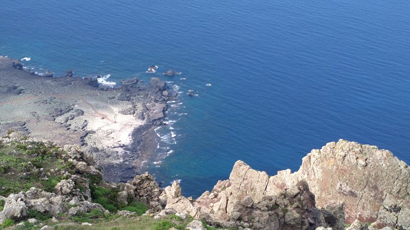 Mirador Bascos Blick runter Pozo de la Salud Blick in die Caldera El Golfo sabinosa