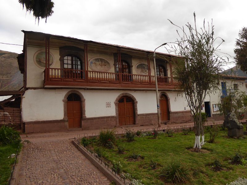 Iglesia de Andahuaylillas casa del sol 