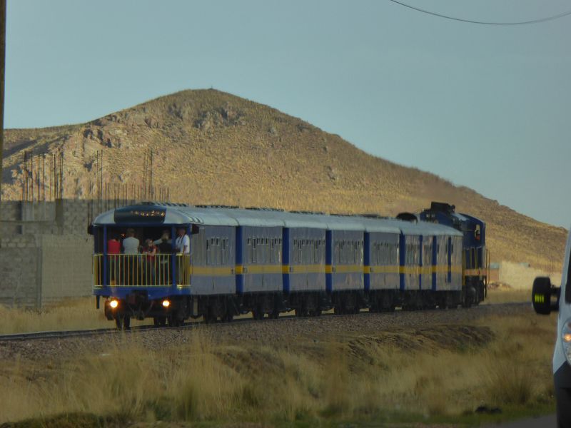 Peru Puno Lago Titicaca Titicacasee  Altiplano Perurail Eisenbahn