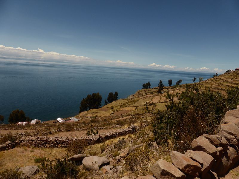 Peru Puno Insel Taquile  Isla  Taquile Lago Titikaka  Lago Titicaca Titicacasee Mit Hotels und Restaurants