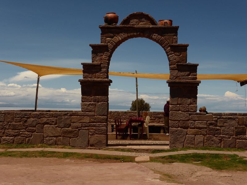 Peru Puno Insel Taquile  Isla  Taquile Lago Titikaka  Lago Titicaca Titicacasee Mit Hotels und Restaurants