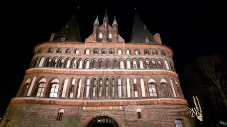 Lübecks  Tor zur Welt Lübeck  Holstentor 