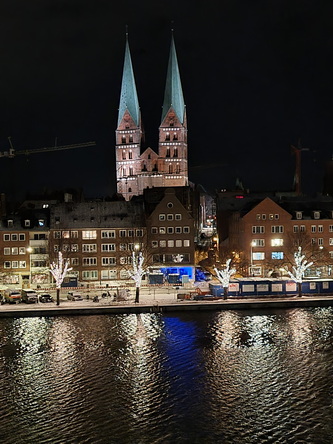 fensterblick auf Lübeck