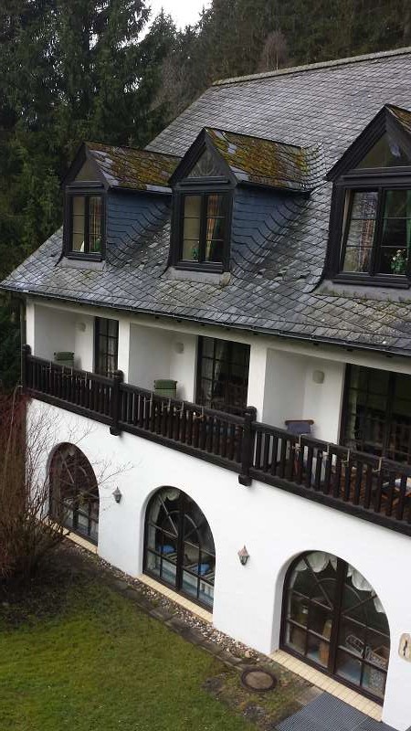 Hotel Jagdhaus Glashütte Zimmerstube Blick zum Felsenbad 