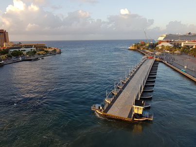 Curacao Willemstad Emmabrug Curacao  Willemstad Königin-Emma-Brücke