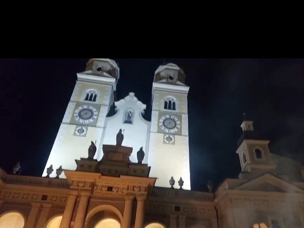   Domplatz von Brixen Hubertusmesse Domplatz von Brixen Hubertusmesse 