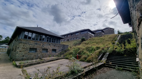   Vogelsang Eifel Urfttalsperre auf dem Berg Erpenscheid  