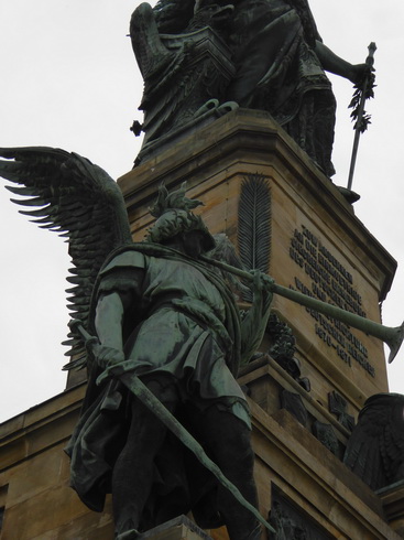 Nierderwalddenkmal Binger Loch Nahe Rhein 