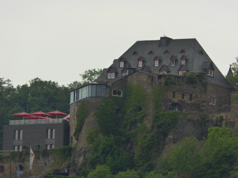 Mit dem Schiff Stolzenfels von Braubach nach  Rüdesheim   