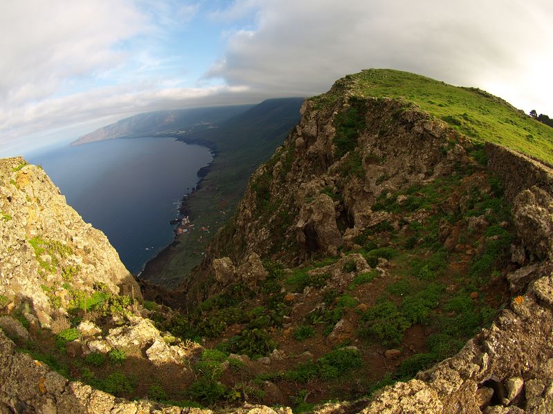 Mirador Bascos Blick runter Pozo de la Salud Blick in die Caldera El Golfo