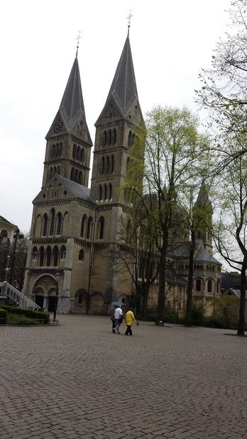 Roermond Maas  Mund der Rur  Marktplatz Kirche