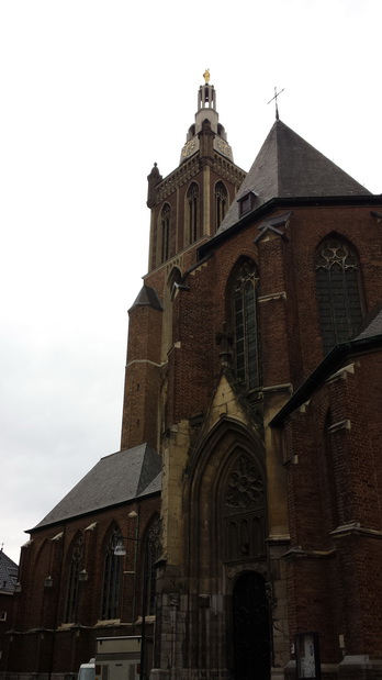 Roermond Maas  Mund der Rur  Marktplatz Kirche