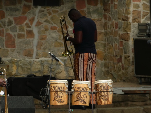 La fanfare Eyo'nl   Eyo'nl Brass Band  BeninLa fanfare Eyo'nl   Eyo'nl Brass Band  Benin