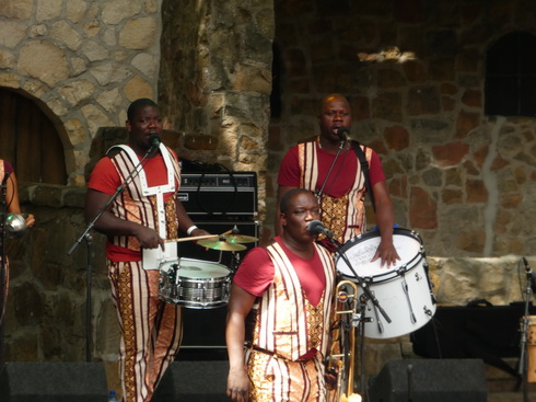 La fanfare Eyo'nl   Eyo'nl Brass Band  BeninLa fanfare Eyo'nl   Eyo'nl Brass Band  Benin