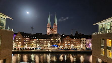 Lübeck Traveufer gegenüber Raddisson