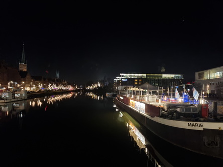 Lübeck bei Nacht Obertravebrücke Speicherhäuser