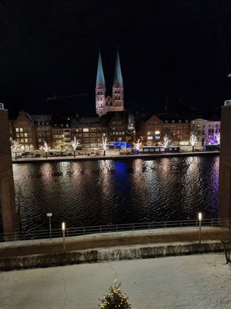 fensterblick auf Lübeck