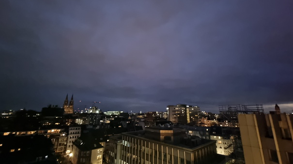 8 ter Stock im Gerling Hochhaus mit Blick auf Dom  The Circle  25hours Hotel  