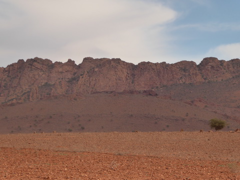  Marokko Agadir Rasbouka Duenen Atlasgebirge (2531 m) im Südwesten Marokkos Antiatlas