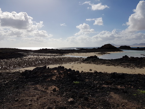 Isla Los Lobos Puerto de Corralejo Isla Los Lobos Puerto de Corralejo  