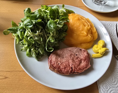 fleischkaese_Suesskartoffel_feldsalat