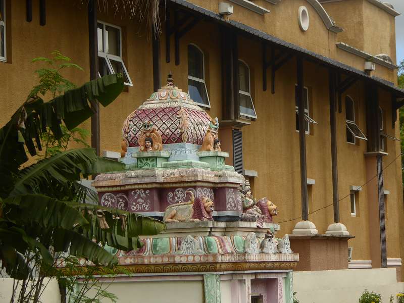 Mauritius Indische Stupas und Tempel Shiwa Tree Maha Shivaratree