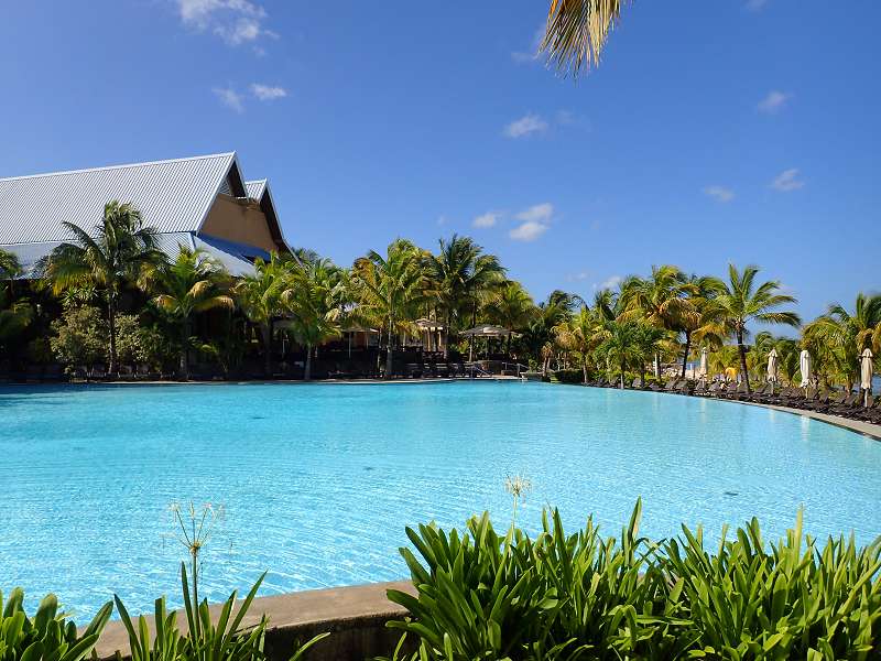 Beach  Le Victoria Beachcomber Hotel Mauritius Strand