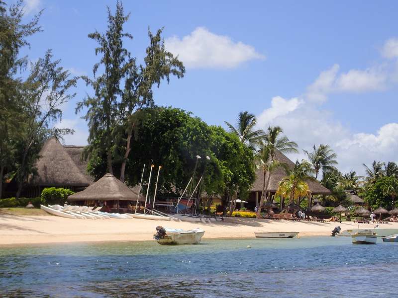 Beach  Le Victoria Beachcomber Hotel Mauritius Strand